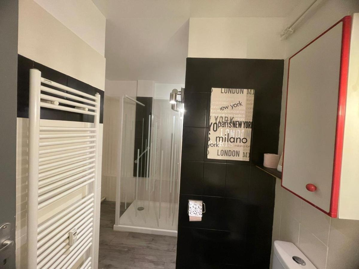 Apartment Centre De *