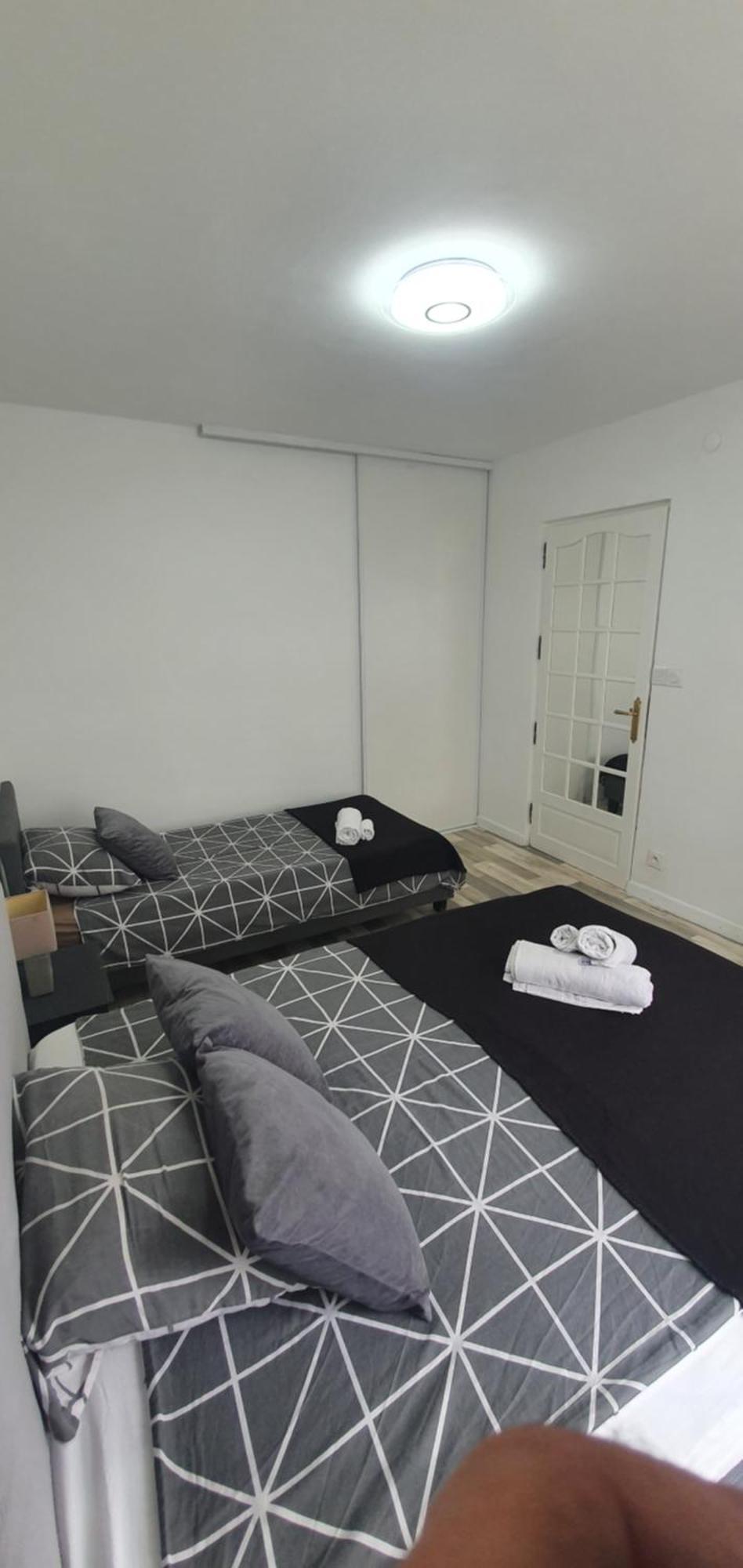 Apartment Centre De *